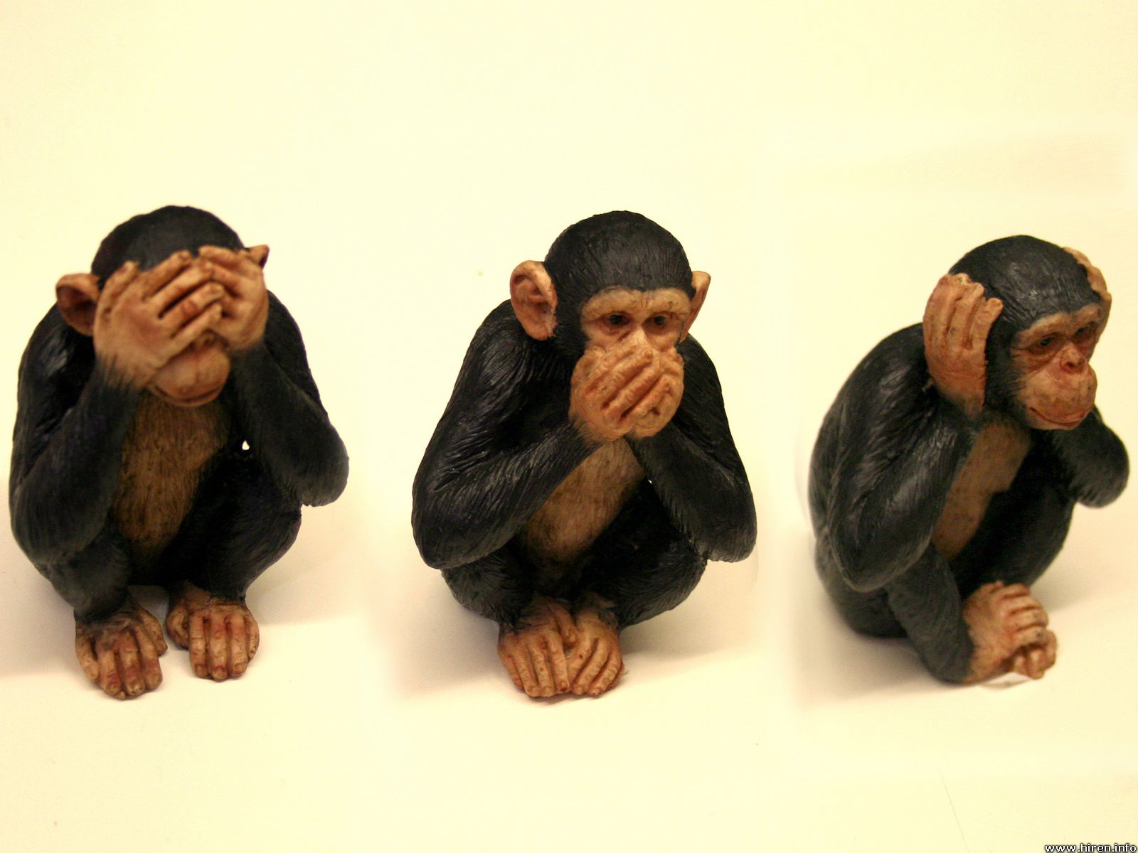 Monkeys-hear-no-evil_see-no-evil_speak-no-evil.jpg