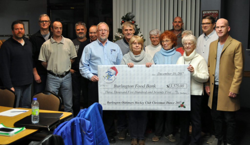 The Old Timers Hockey Club Held Themselves A Dance And Came Up With 3 575 For The Food Bank