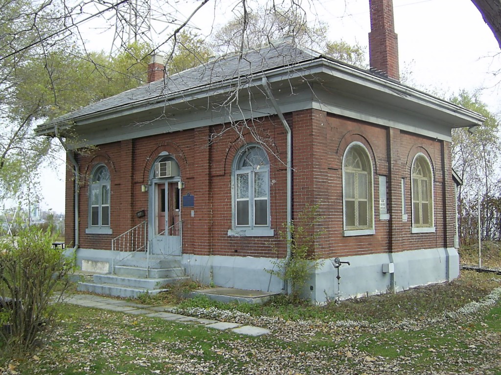 Lakeshore-PumpHouse side view from west 1-1024x768