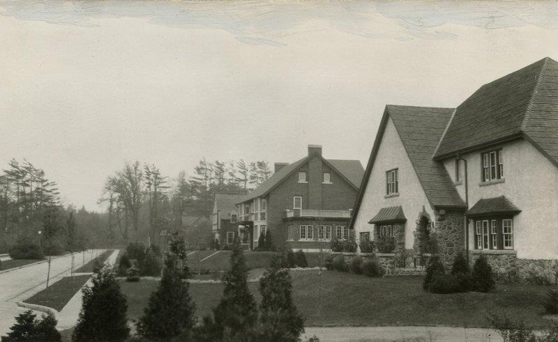 Roseland Front