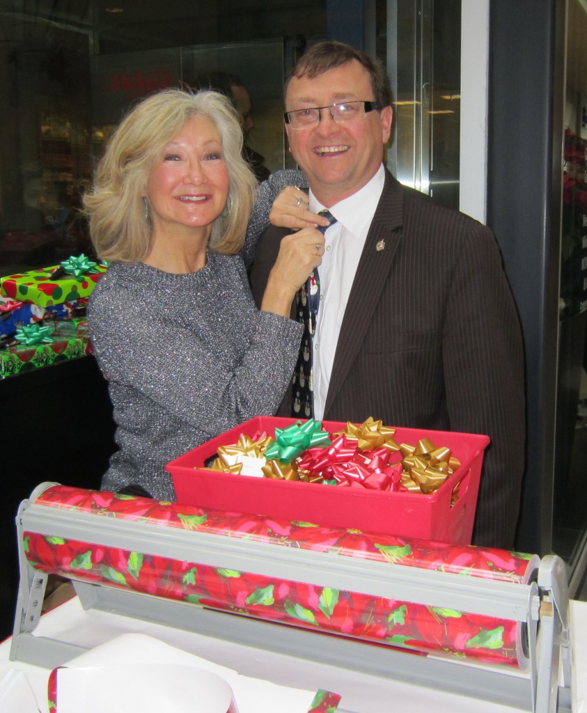 Wallace - UW and his tie Connie Smith