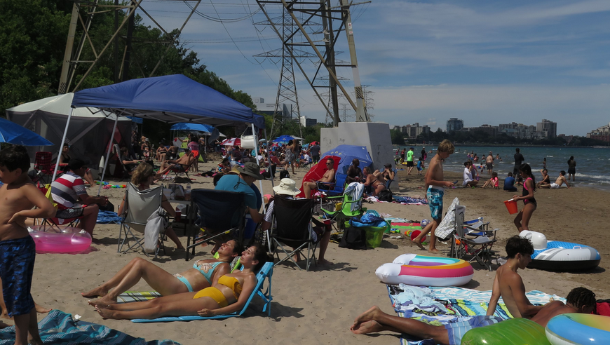 Beach packed