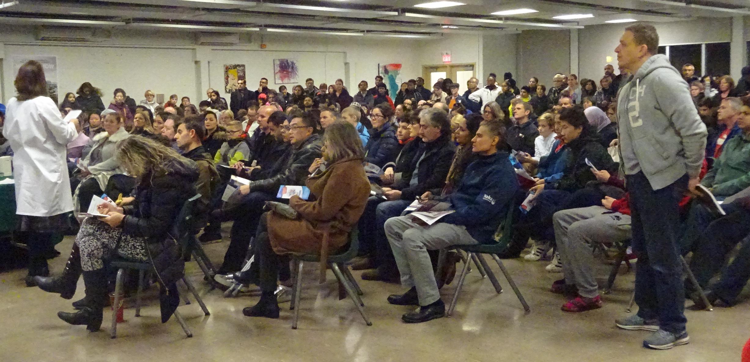 Cafeteria crowd Nov 2018