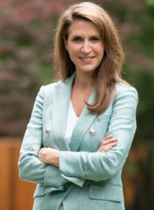 Caroline Mulroney - arms crossed