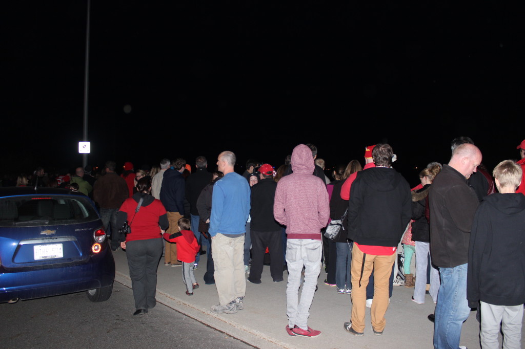 Cirilo audience at Guelph Line overpass