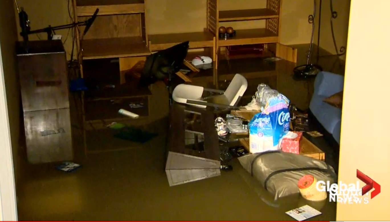 FLOOD - basement - stuff floating