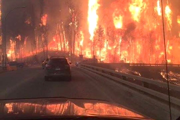 Fire Alberta Ft_mac_evacuation