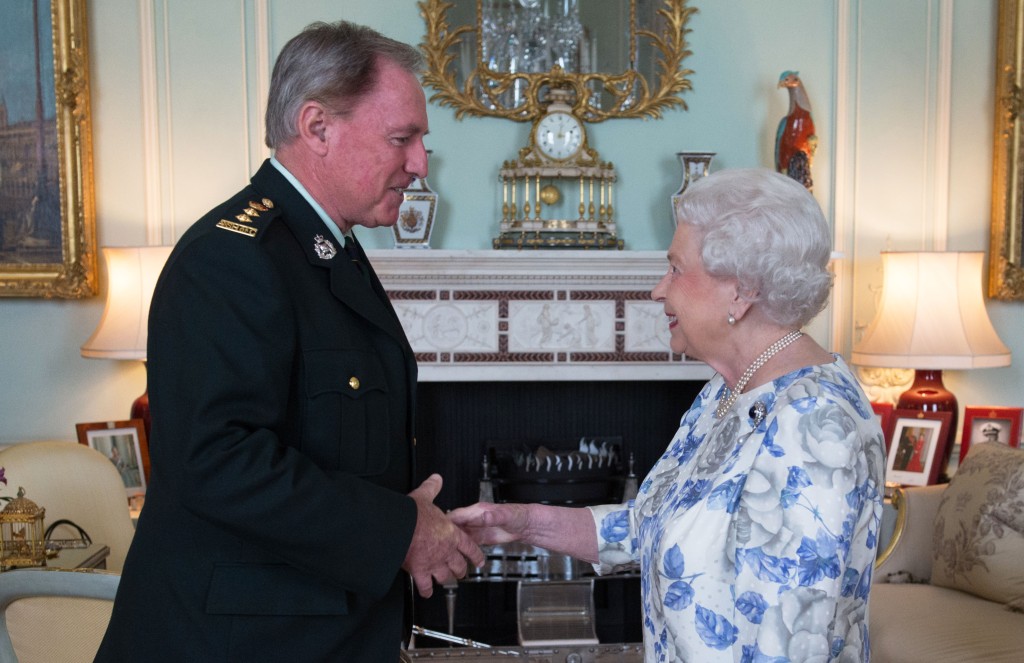 Queen Elizabeth II, in her capacity as Colonel-in-Chief of the Argyll and Sutherland Highlanders of Canada, receives Colonel Ronald Foxcroft (Honorary Colonel) at Buckingham Palace in London.