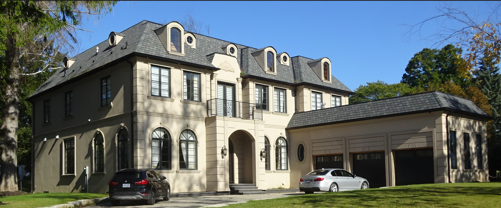 Lakeshore party house