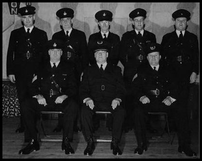 Pic 13 Chief Smith & his officers in 1953