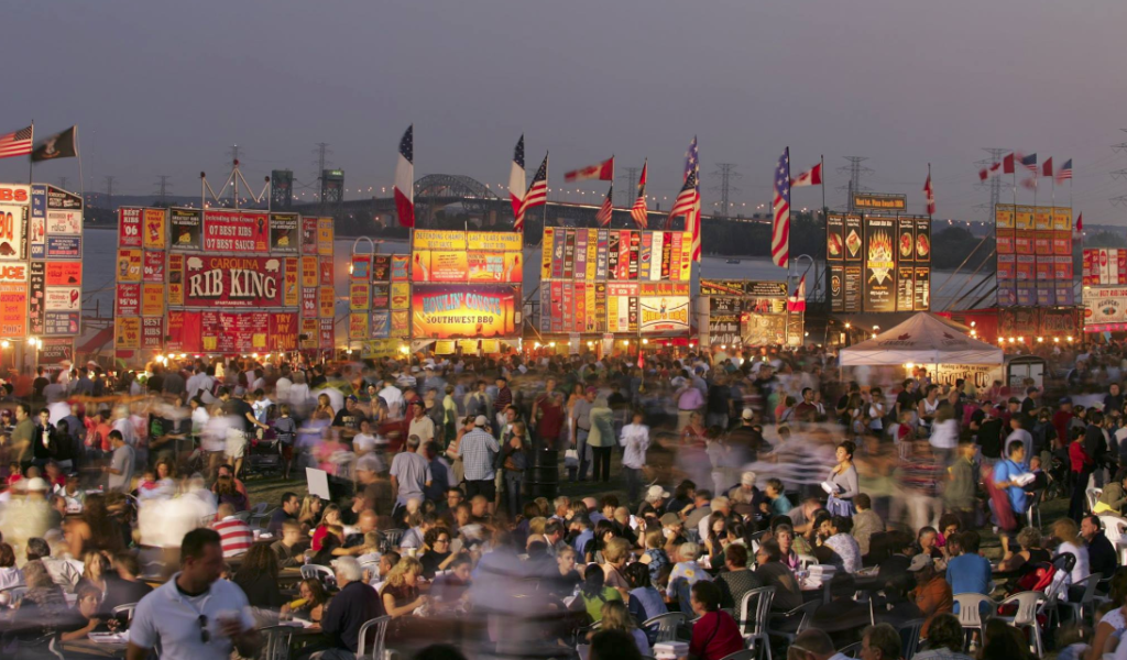 Rib fest signs and crowd