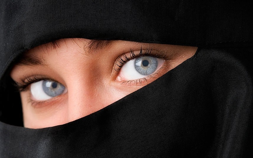 niqab attractive