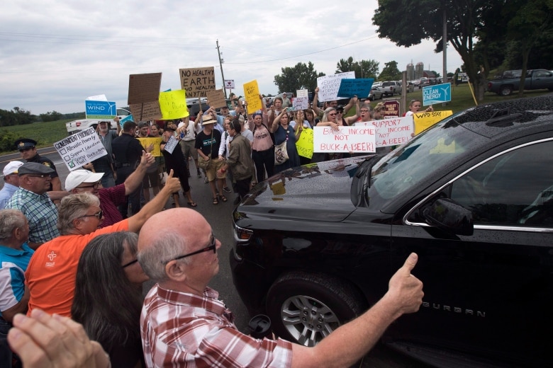 ontario-buck-a-beer-protest